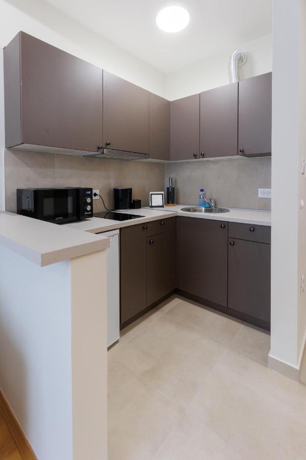 Black & White Apartment Суботица Экстерьер фото